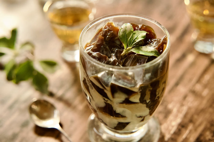 夏のおやつに、コーヒーゼリー。いつもの一杯をひんやり楽しむ方法